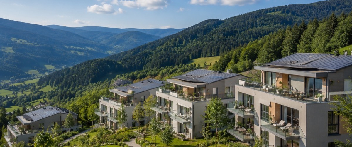 Wohnen am Hang — warum die Schräge im Schwarzwald ein Vorteil ist